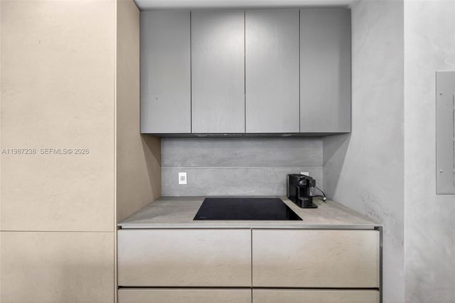 200 Biscayne Boulevard Way 5010, Miami, FL 33131