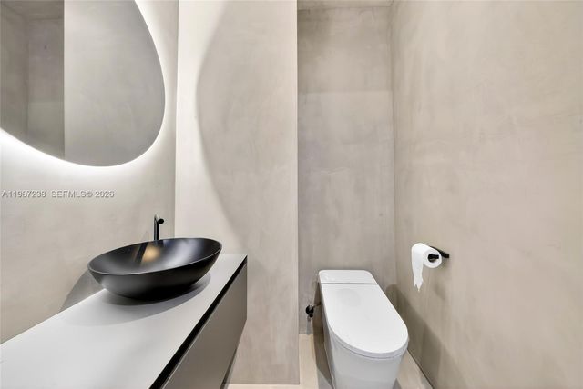 200 Biscayne Boulevard Way 5010, Miami, FL 33131