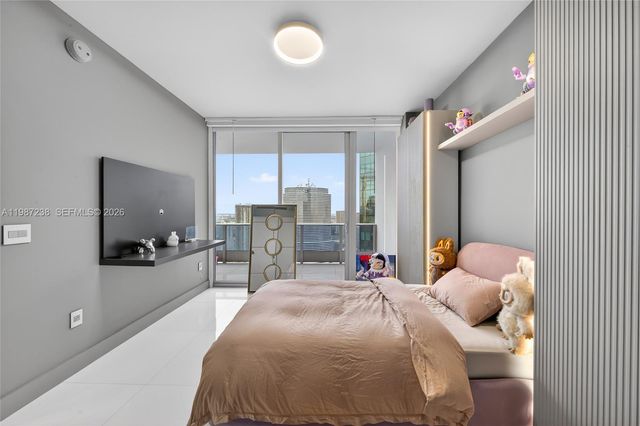 200 Biscayne Boulevard Way 5010, Miami, FL 33131