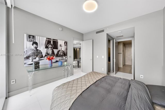 200 Biscayne Boulevard Way 5010, Miami, FL 33131