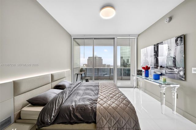 200 Biscayne Boulevard Way 5010, Miami, FL 33131