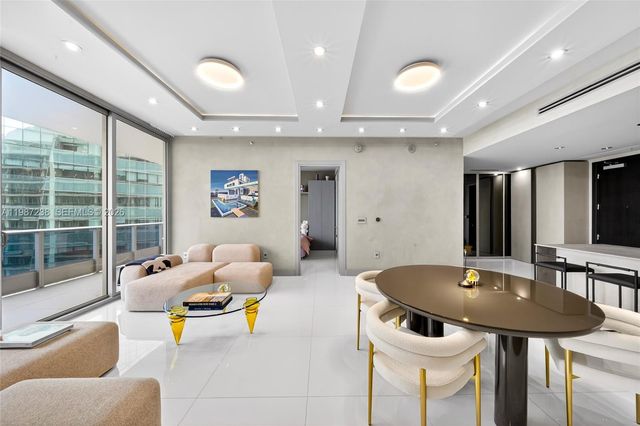 200 Biscayne Boulevard Way 5010, Miami, FL 33131