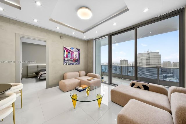 200 Biscayne Boulevard Way 5010, Miami, FL 33131