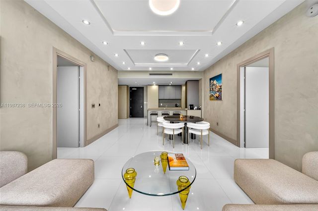 200 Biscayne Boulevard Way 5010, Miami, FL 33131