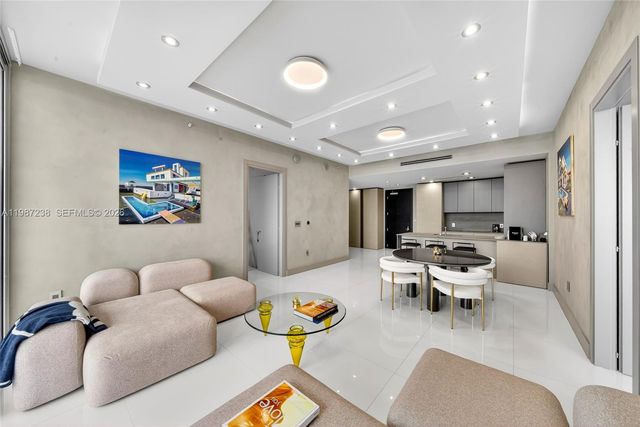 200 Biscayne Boulevard Way 5010, Miami, FL 33131