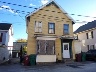 15 Carter Ave, Lowell, MA 01852