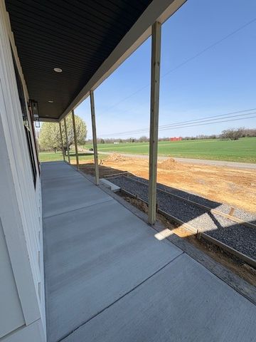 2622 Deer Creek Ln, White House, TN 37188