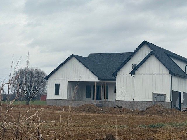 2622 Deer Creek Ln, White House, TN 37188