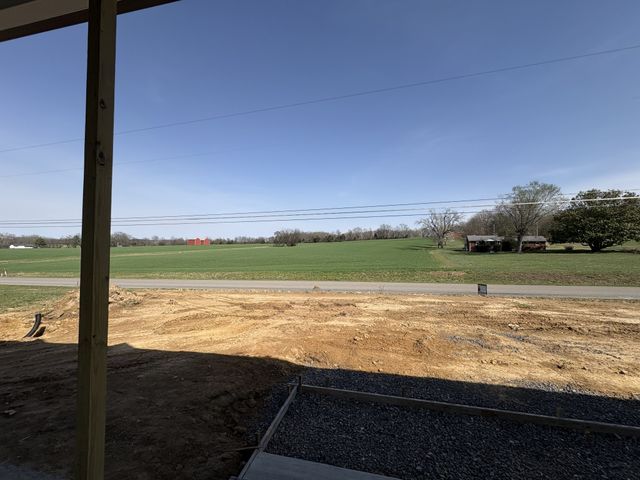 2622 Deer Creek Ln, White House, TN 37188