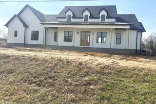 2622 Deer Creek Ln, White House, TN 37188