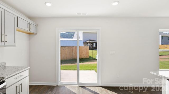 20 Katherine Emilie Drive, Hendersonville, NC 28792