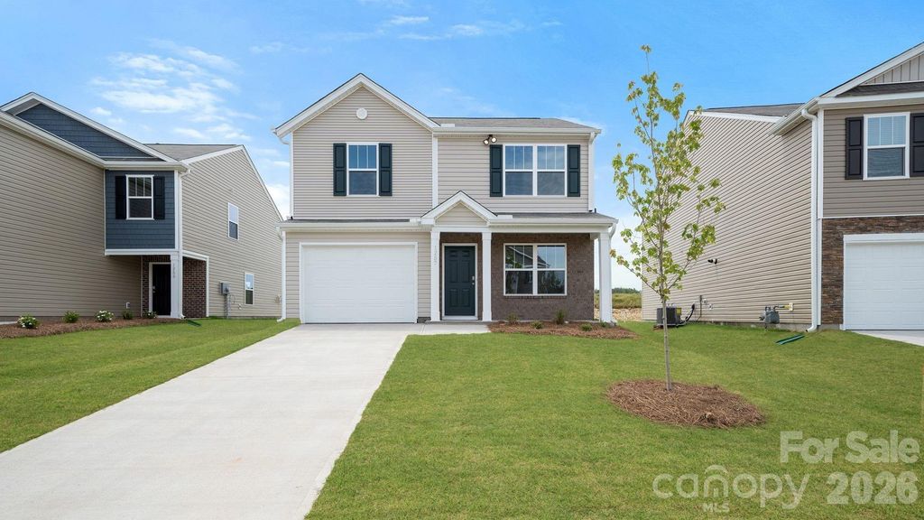 20 Katherine Emilie Drive, Hendersonville, NC 28792