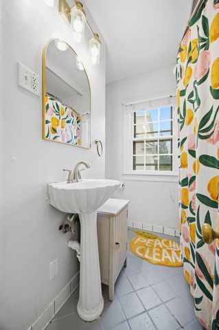 1826 McDonald Avenue, Lexington, KY 40503