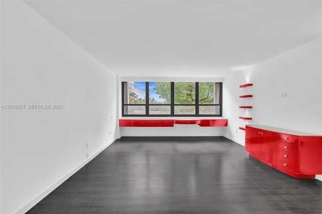 2 Grove Isle Drive B205, Miami, FL 33133