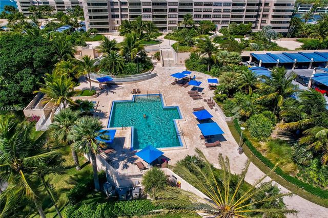 2 Grove Isle Drive B205, Miami, FL 33133