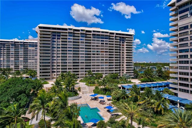 2 Grove Isle Drive B205, Miami, FL 33133