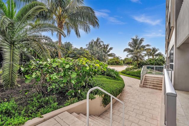 2 Grove Isle Drive B205, Miami, FL 33133