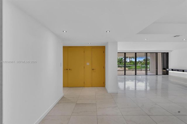 2 Grove Isle Drive B205, Miami, FL 33133