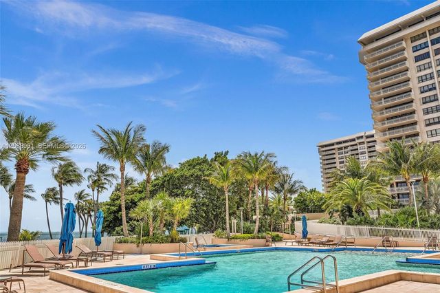 2 Grove Isle Drive B205, Miami, FL 33133