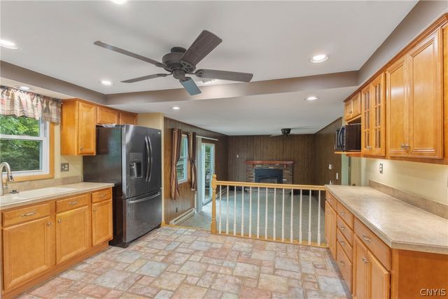 5497 Fortuna Parkway, Clay, NY 13041