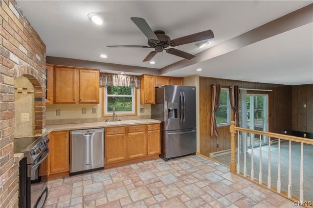 5497 Fortuna Parkway, Clay, NY 13041