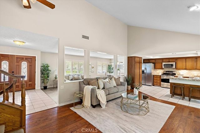 809 Puma Canyon, Glendora, CA 91740