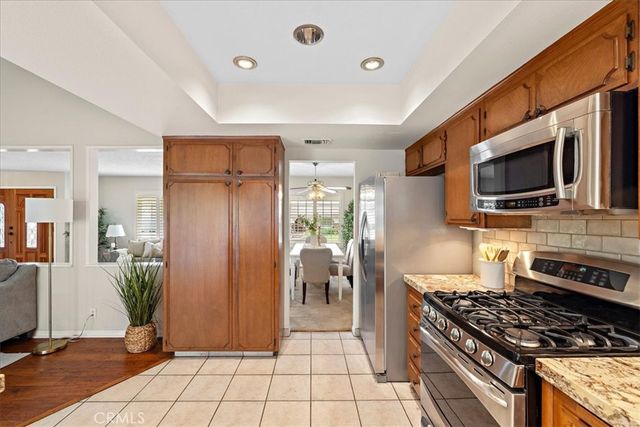 809 Puma Canyon, Glendora, CA 91740