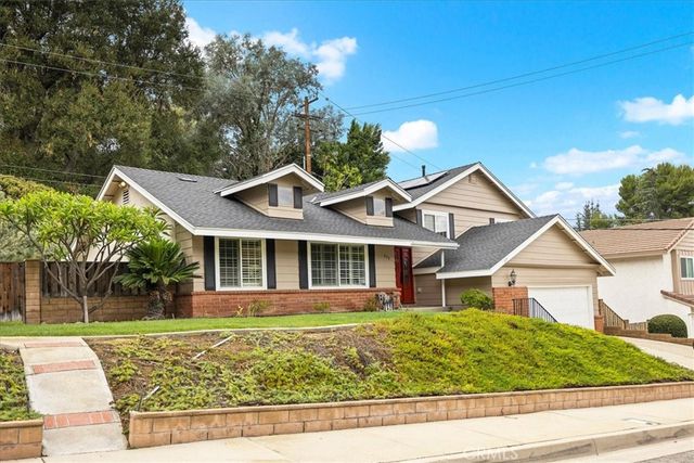 809 Puma Canyon, Glendora, CA 91740