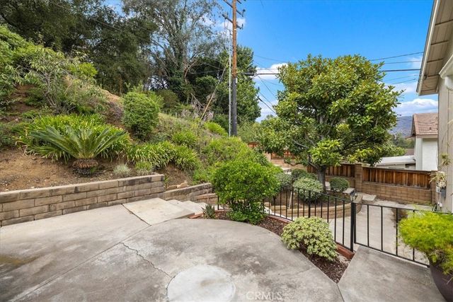 809 Puma Canyon, Glendora, CA 91740