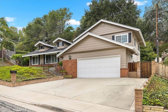 809 Puma Canyon, Glendora, CA 91740