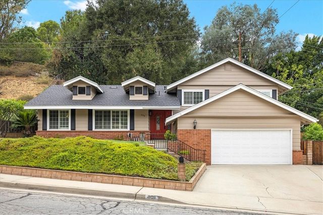 809 Puma Canyon, Glendora, CA 91740