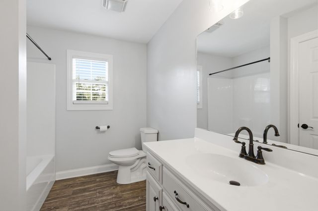 95 Luttrell Dr, Winchester, TN 37398