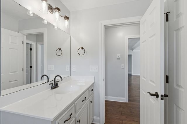 95 Luttrell Dr, Winchester, TN 37398
