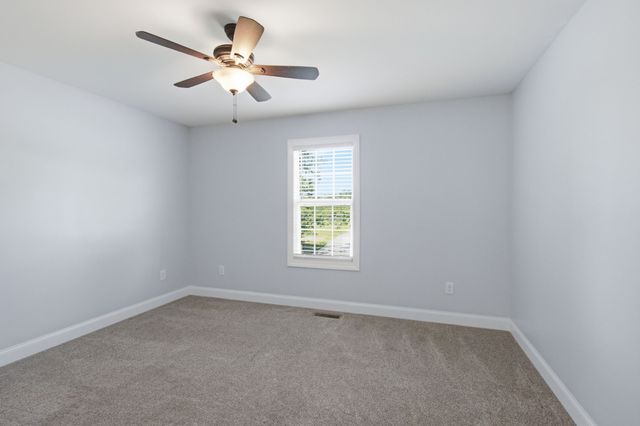 95 Luttrell Dr, Winchester, TN 37398