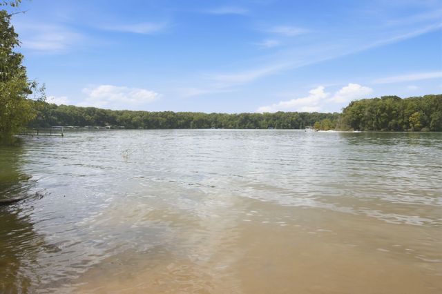 95 Luttrell Dr, Winchester, TN 37398
