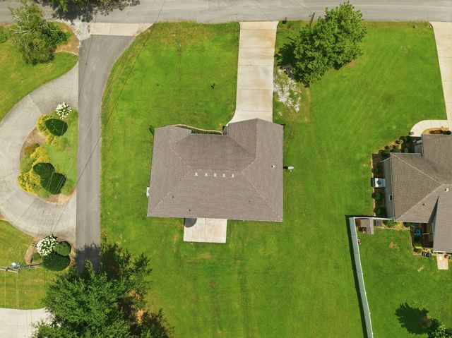 95 Luttrell Dr, Winchester, TN 37398