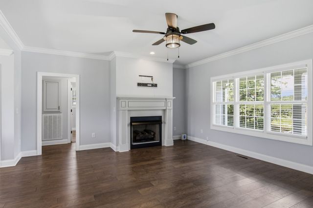 95 Luttrell Dr, Winchester, TN 37398