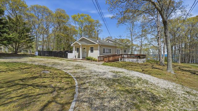 32 Red Creek Road, Hampton Bays, NY 11946