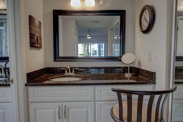64 Village Del Prado Cir, St Augustine, FL 32080