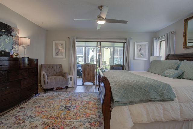 64 Village Del Prado Cir, St Augustine, FL 32080