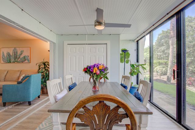 64 Village Del Prado Cir, St Augustine, FL 32080