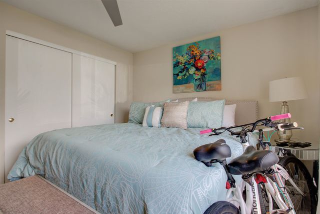 64 Village Del Prado Cir, St Augustine, FL 32080