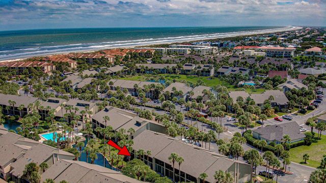 64 Village Del Prado Cir, St Augustine, FL 32080