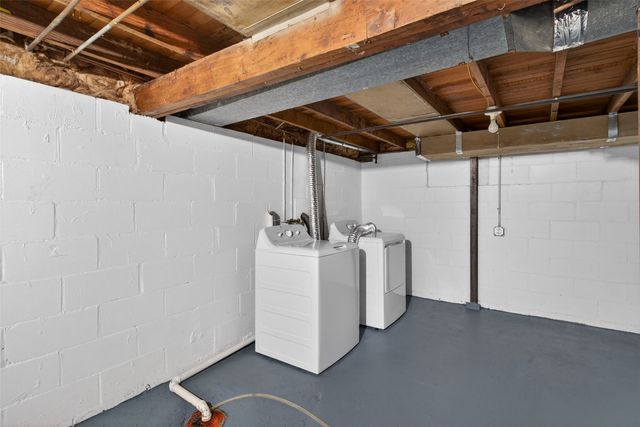 4703 SW 2nd Street, Des Moines, IA 50315