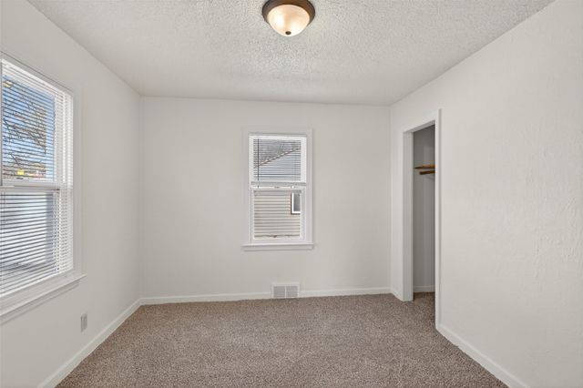 4703 SW 2nd Street, Des Moines, IA 50315