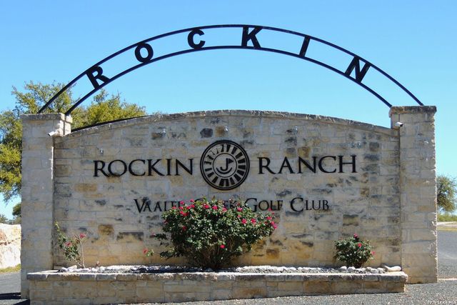510 John Price, Blanco, TX 78606