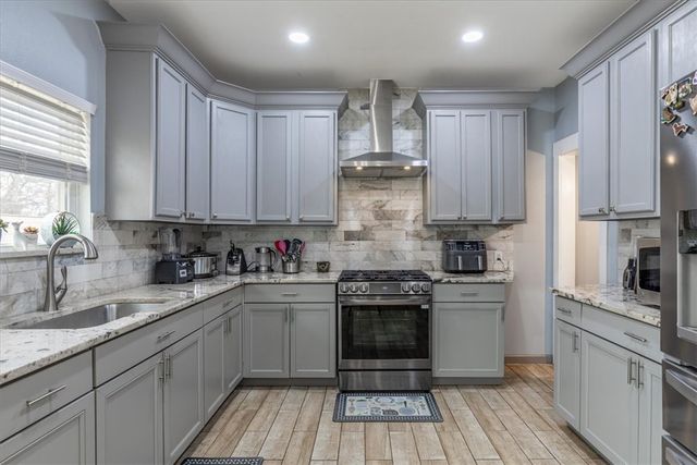 41 W Ozark Trail, Fayetteville, AR 72701