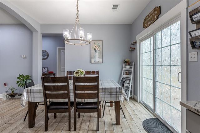 41 W Ozark Trail, Fayetteville, AR 72701