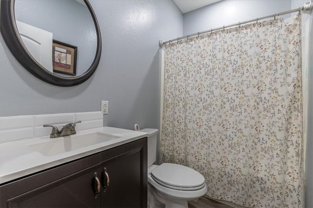 41 W Ozark Trail, Fayetteville, AR 72701