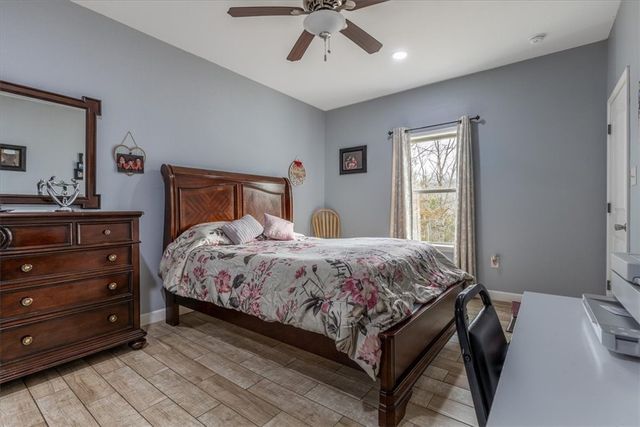 41 W Ozark Trail, Fayetteville, AR 72701